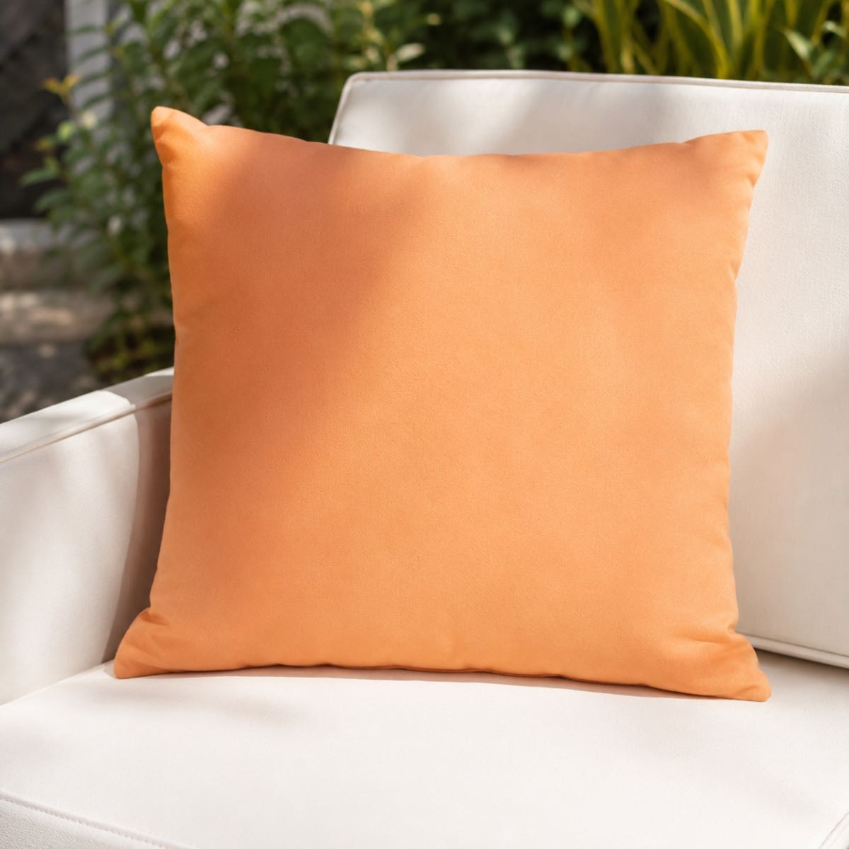 coussin decoratif orange impermeable
