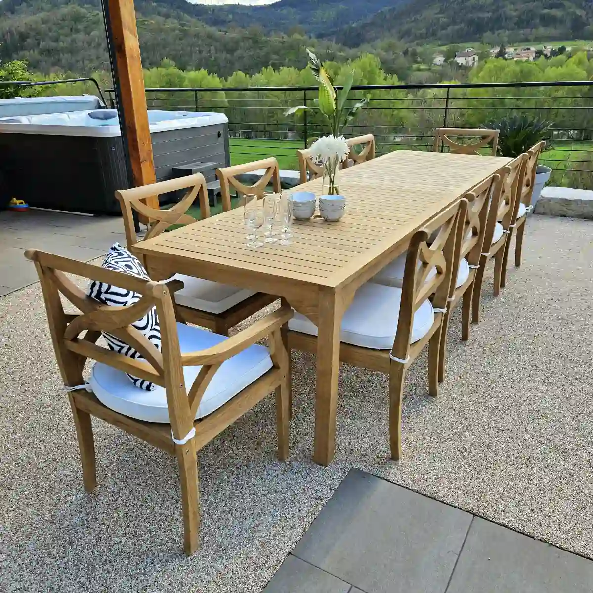 table de jardin en bois de teck 8 à 10 personnes